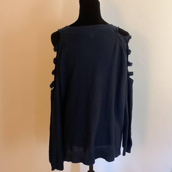 Ladder Sleeve Cut Out Sweater - Picture 6 of 9